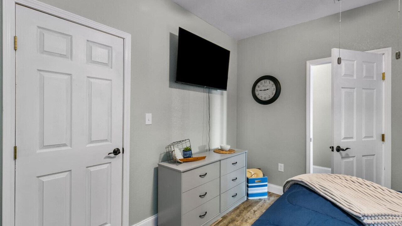 Photo of Others in Redwood