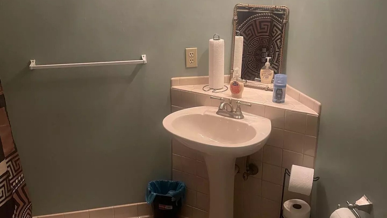 Photo of Bathroom in Greenbrier West