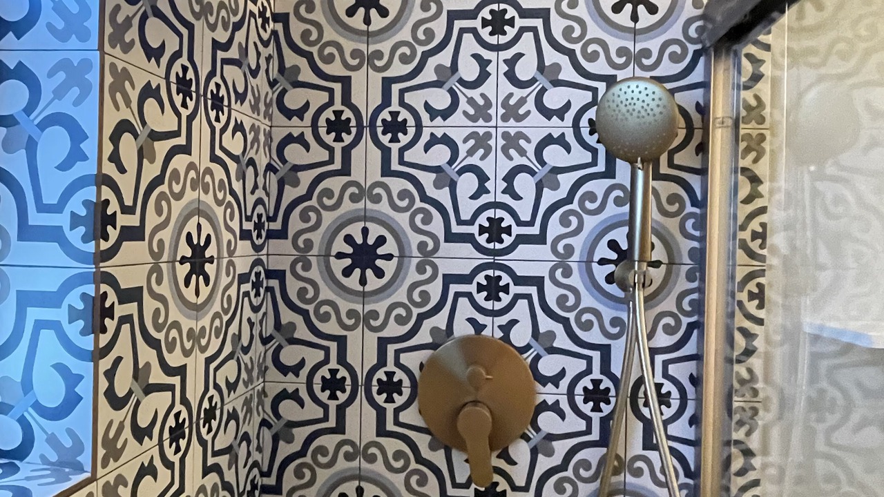 Photo of Bathroom in Central Gardens