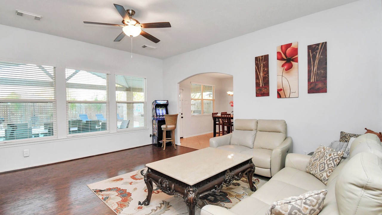 Photo of Livingroom in Missouri City