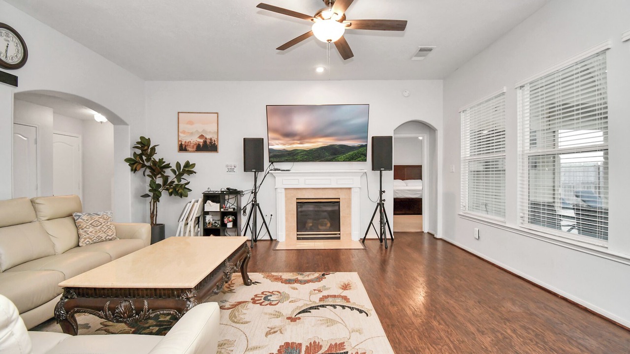 Photo of Livingroom in Missouri City