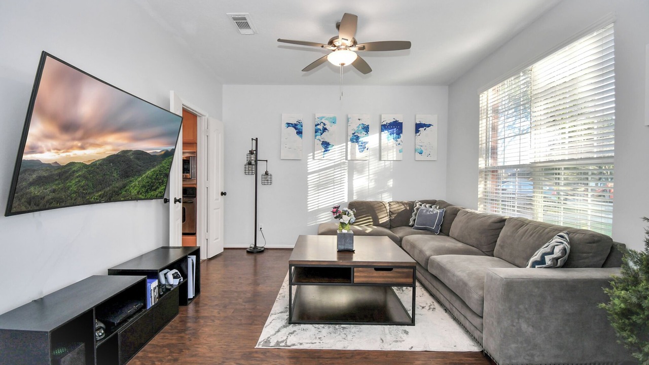 Photo of Livingroom in Missouri City