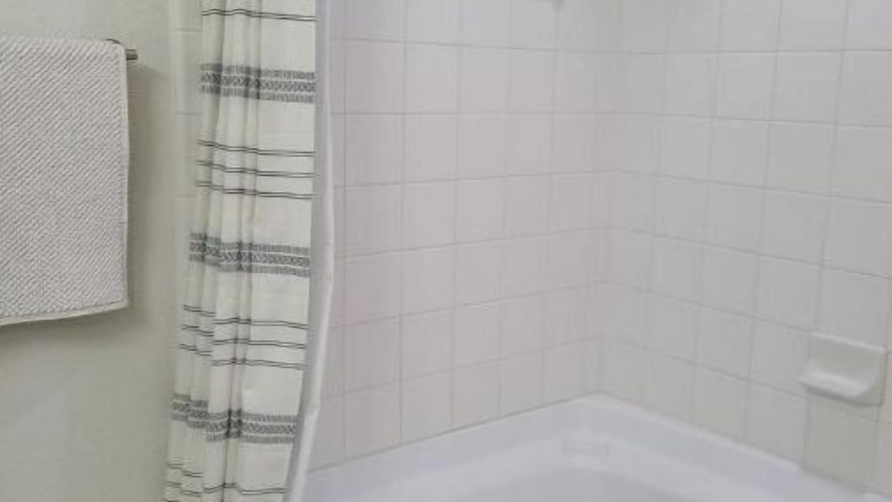 Photo of Bathroom in George Bush Park/Eldridge