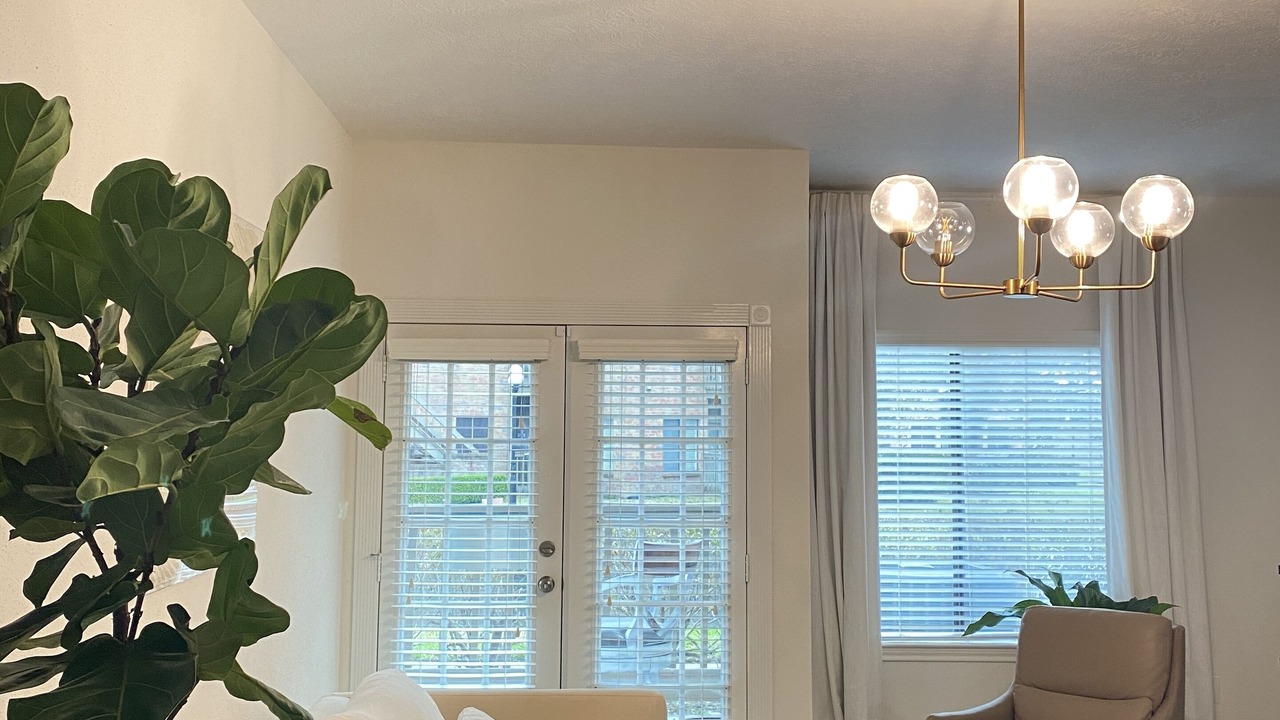 Photo of Livingroom in George Bush Park/Eldridge