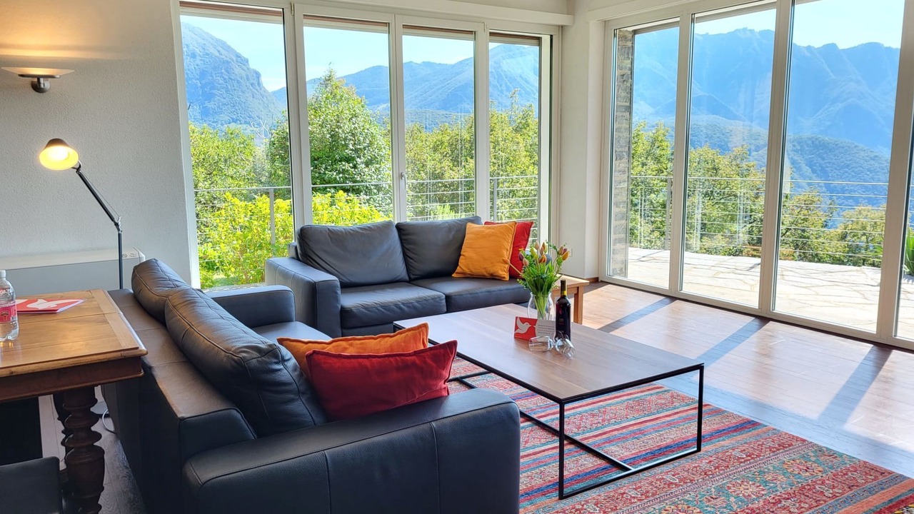 Photo of Livingroom in Carona