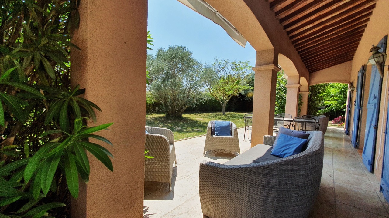 Photo of Patio Balcony in Roquecourbe-Minervois
