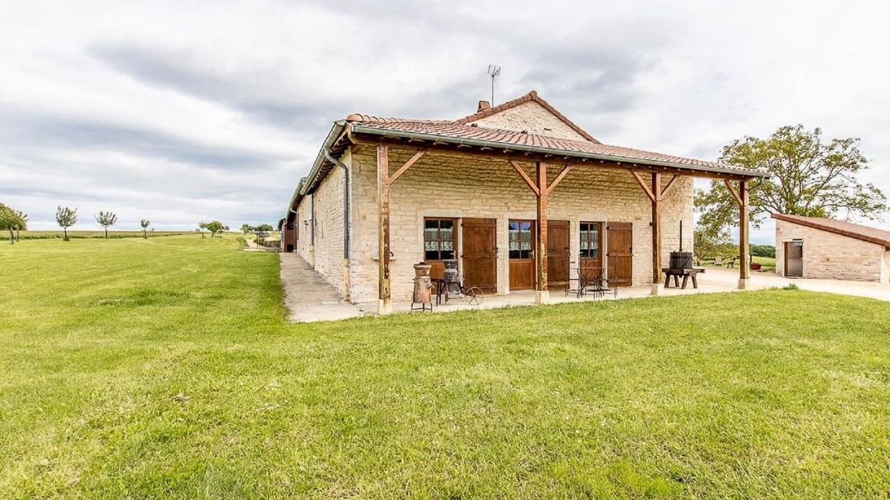 Photo of Outdoor in Lugny