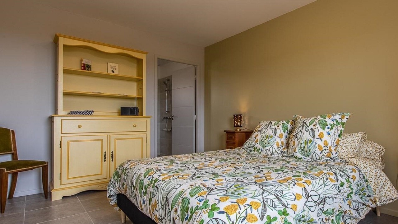 Photo of Bedroom in Lugny