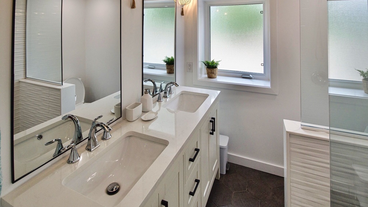 Photo of Bathroom in Port Franks