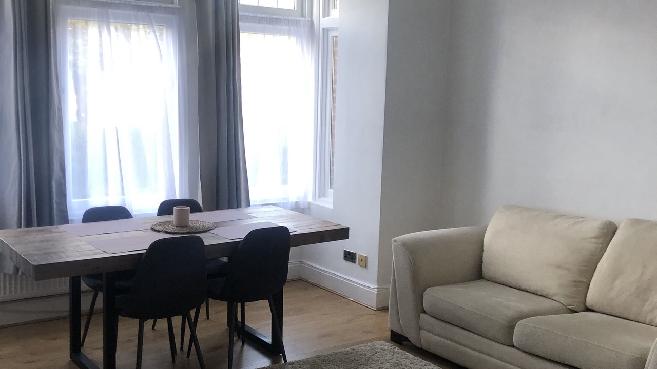 Photo of Livingroom in St. Leonard's