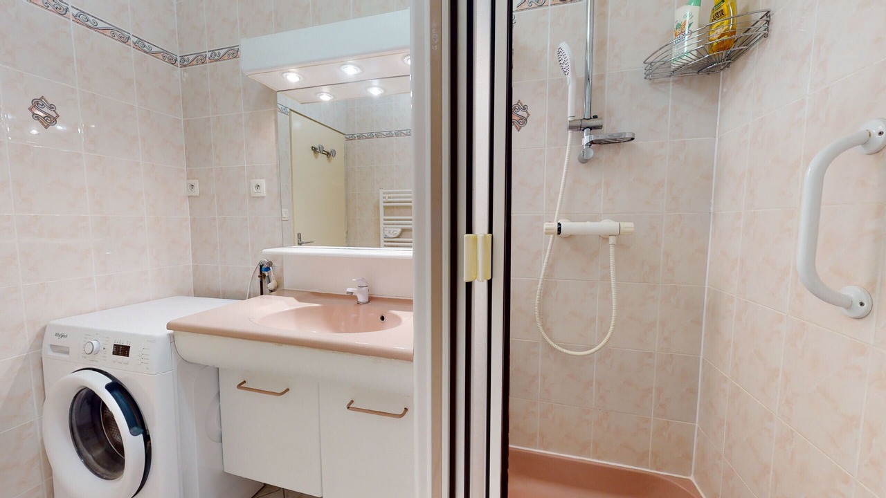 Photo of Bathroom in Saint-Gilles-Croix-de-Vie