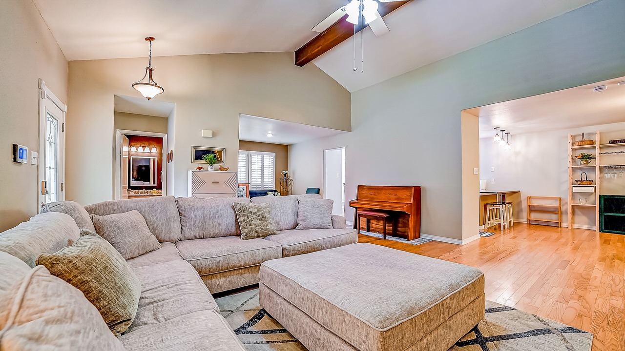 Photo of Livingroom in North San Antonio - SAT