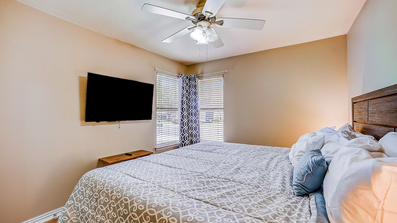 Photo of Bedroom in North San Antonio - SAT