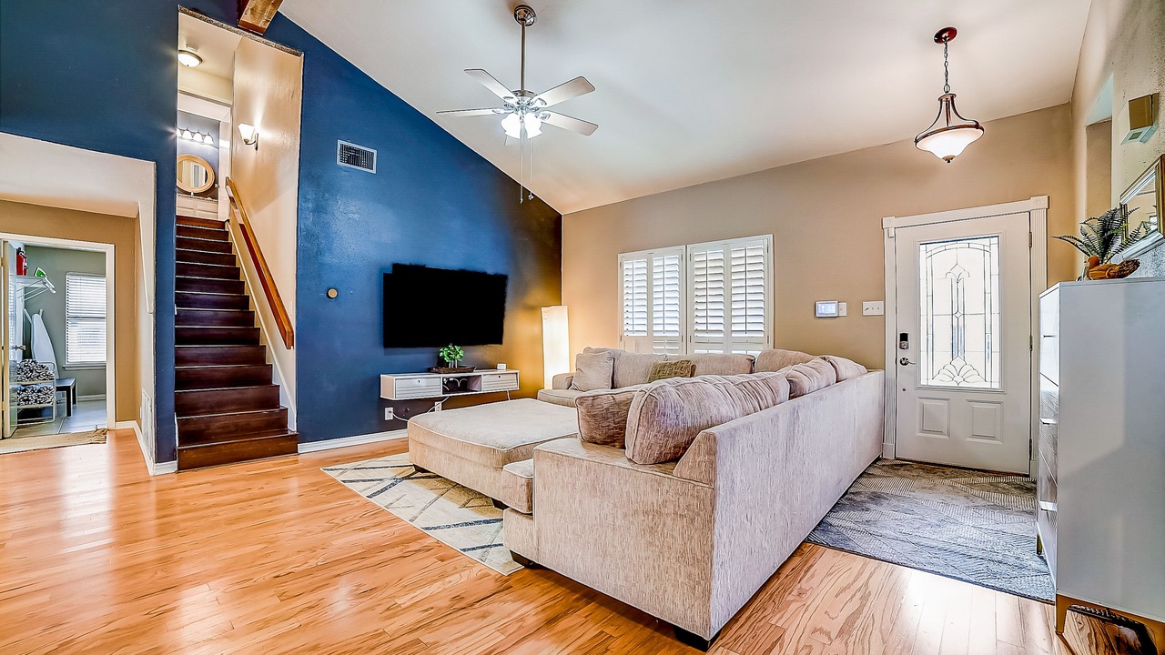 Photo of Livingroom in North San Antonio - SAT