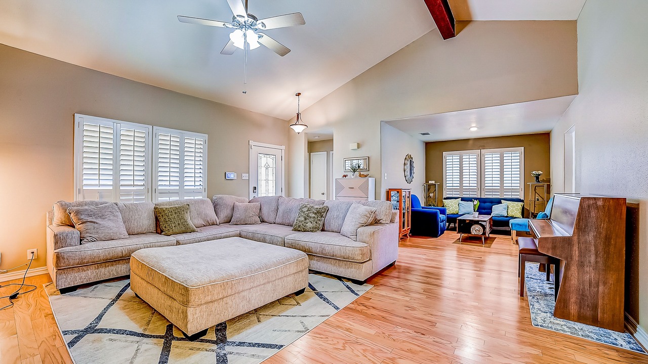 Photo of Livingroom in North San Antonio - SAT