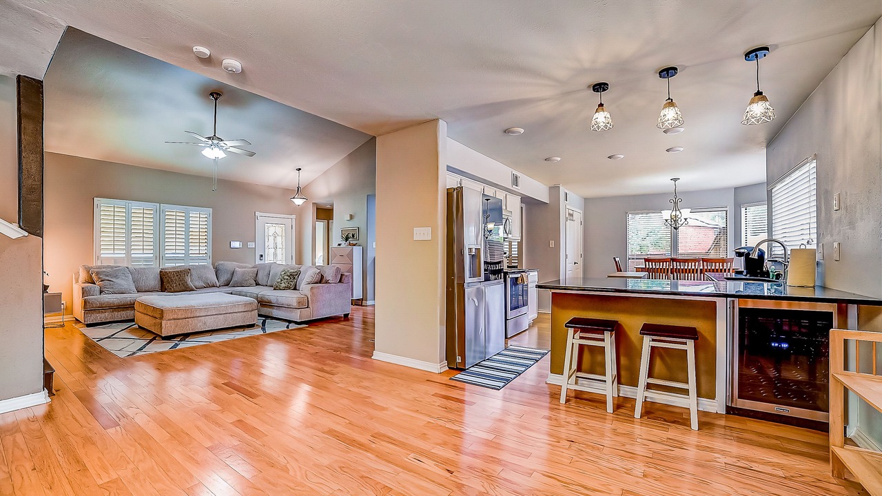 Photo of Livingroom in North San Antonio - SAT