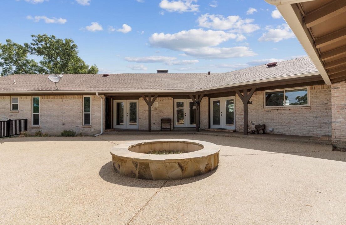 Photo of Outdoor in Weston