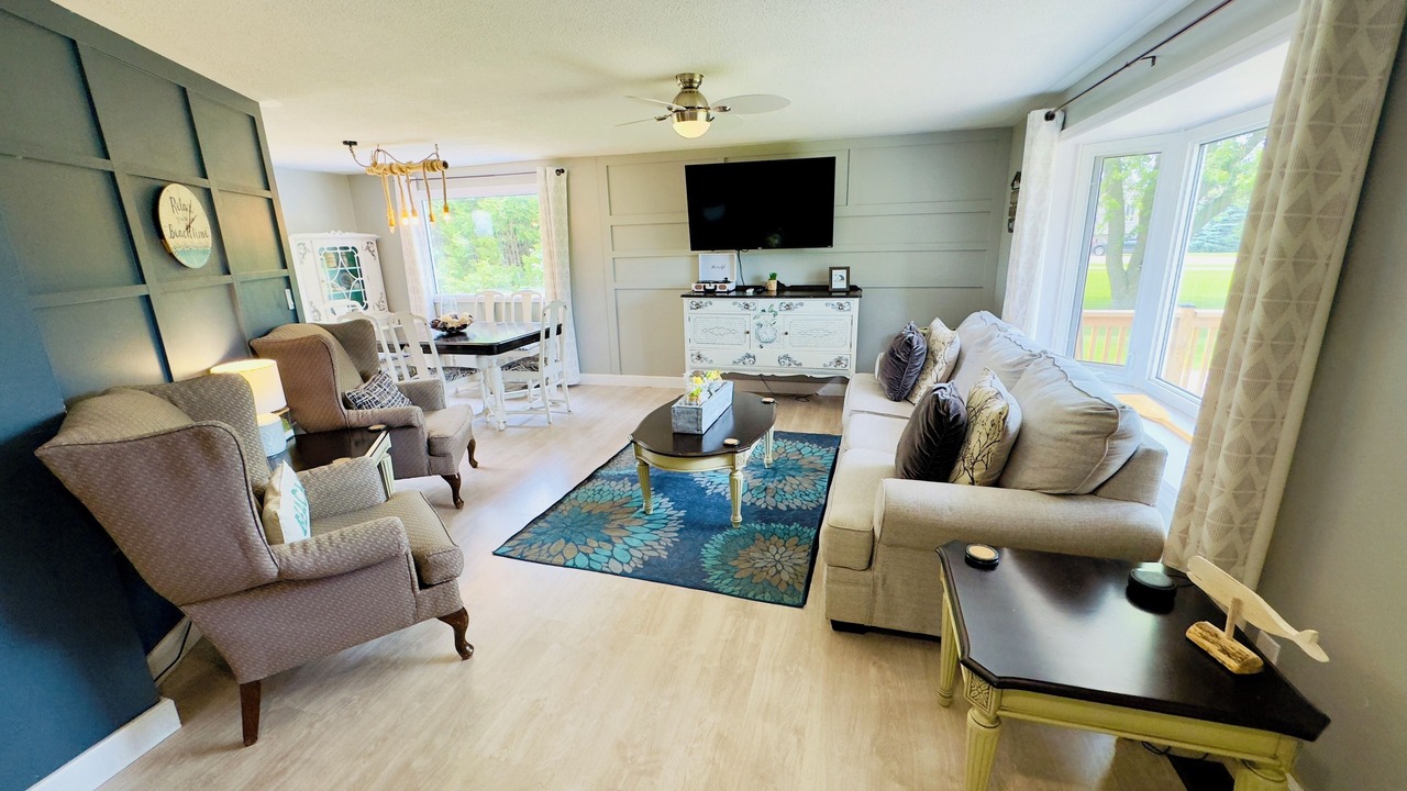 Photo of Livingroom in Lambton Shores