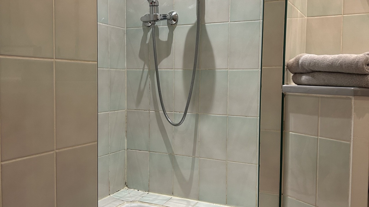 Photo of Bathroom in Cliousclat