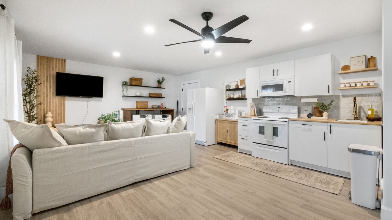 Photo of Livingroom in Central Arlington