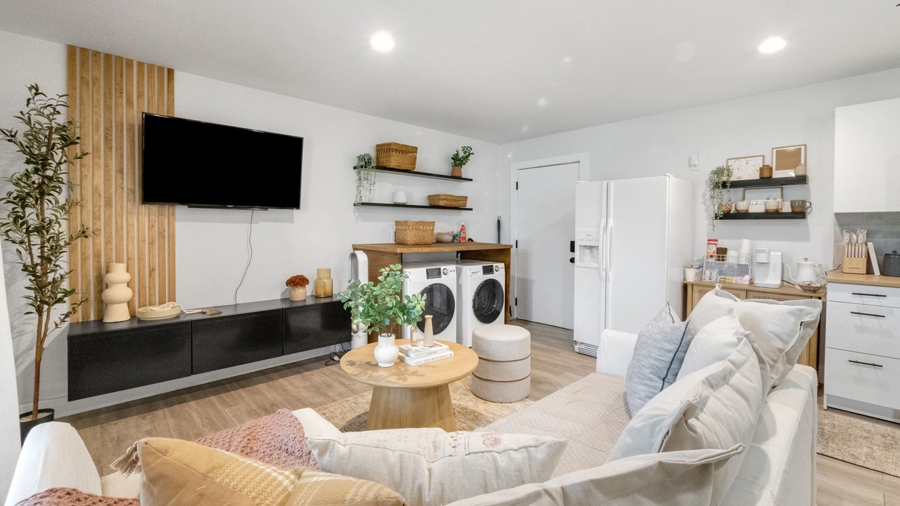 Photo of Livingroom in Central Arlington