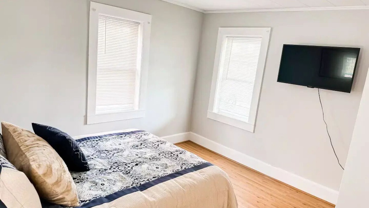 Photo of Bedroom in Lenoir City