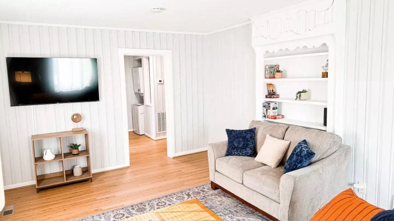 Photo of Livingroom in Lenoir City