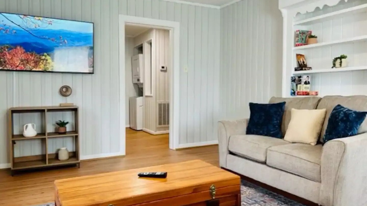 Photo of Livingroom in Lenoir City