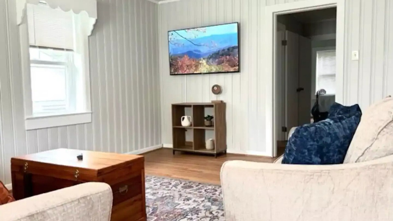Photo of Livingroom in Lenoir City