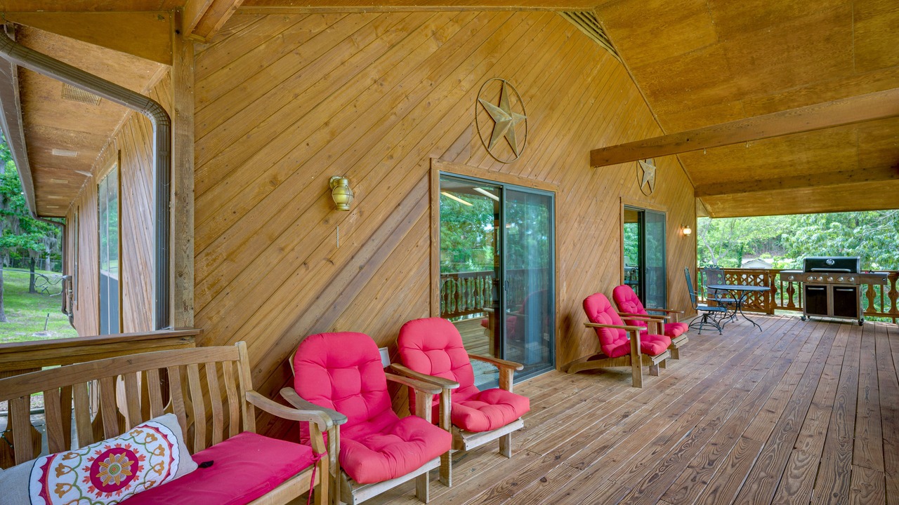 Photo of Patio Balcony in Oakhurst