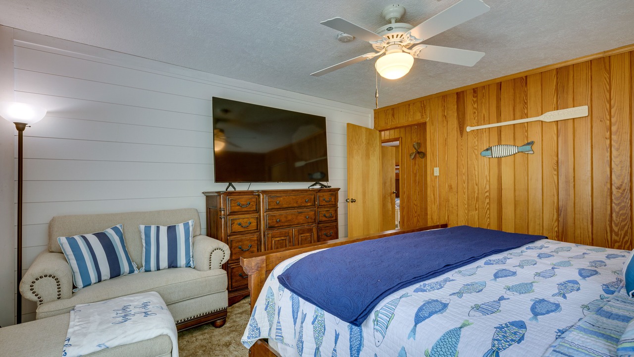 Photo of Bedroom in Oakhurst