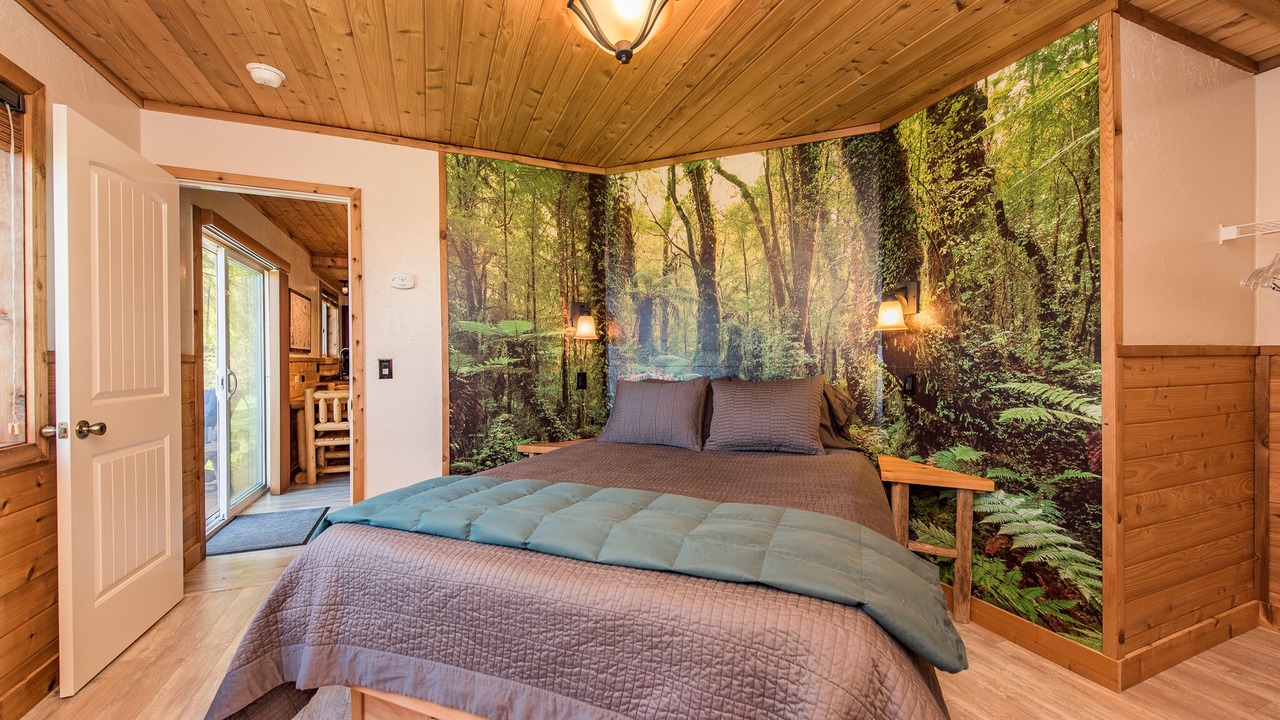 Photo of Bedroom in Sekiu