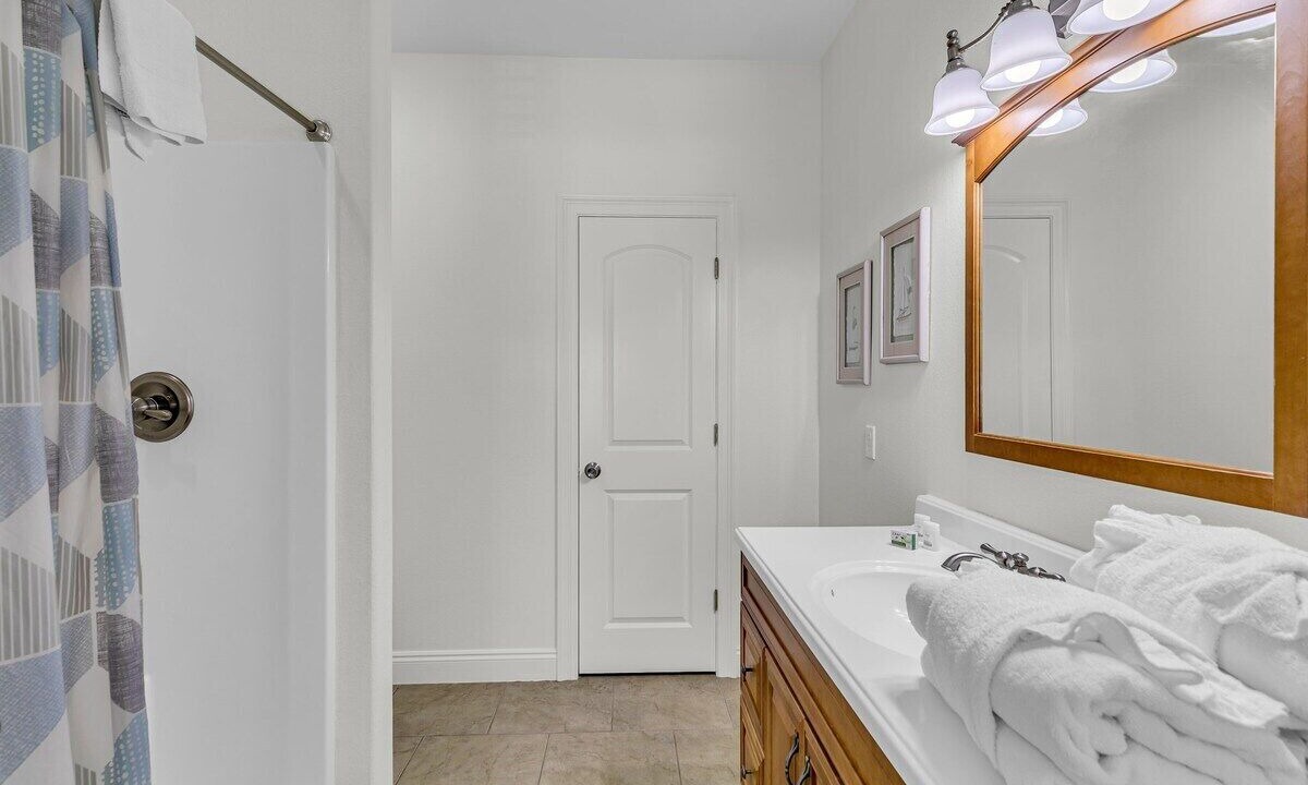 Photo of Bathroom in Gulf Shores