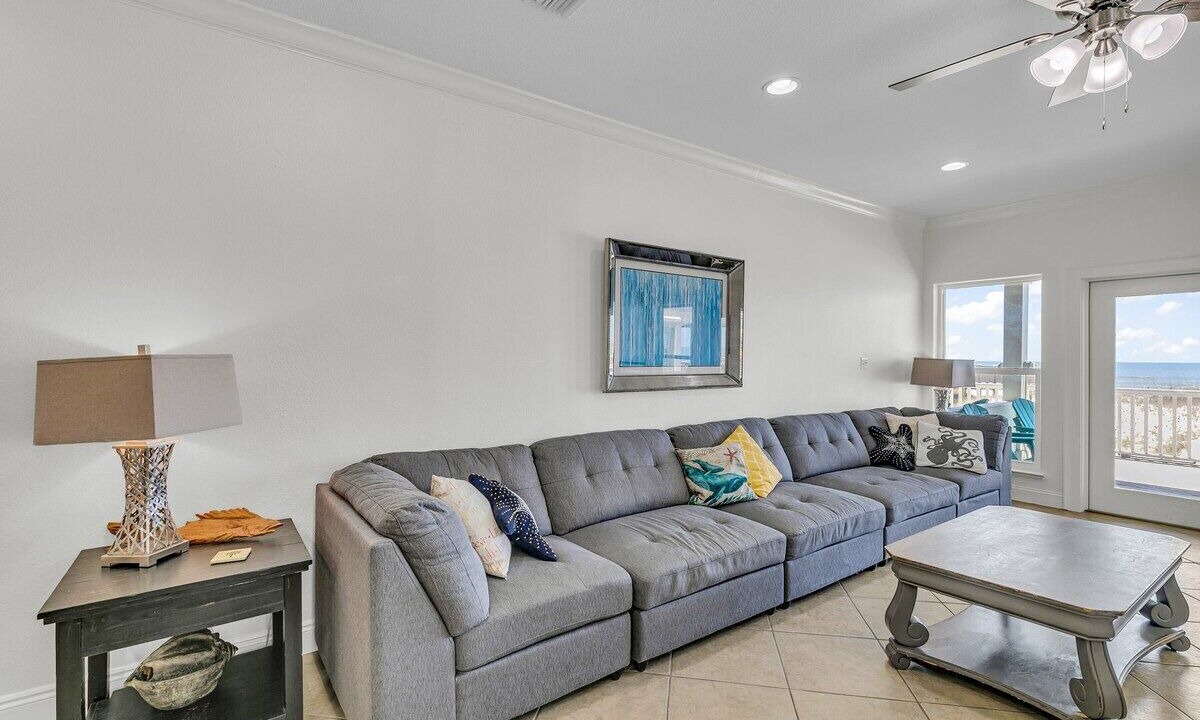 Photo of Livingroom in Gulf Shores