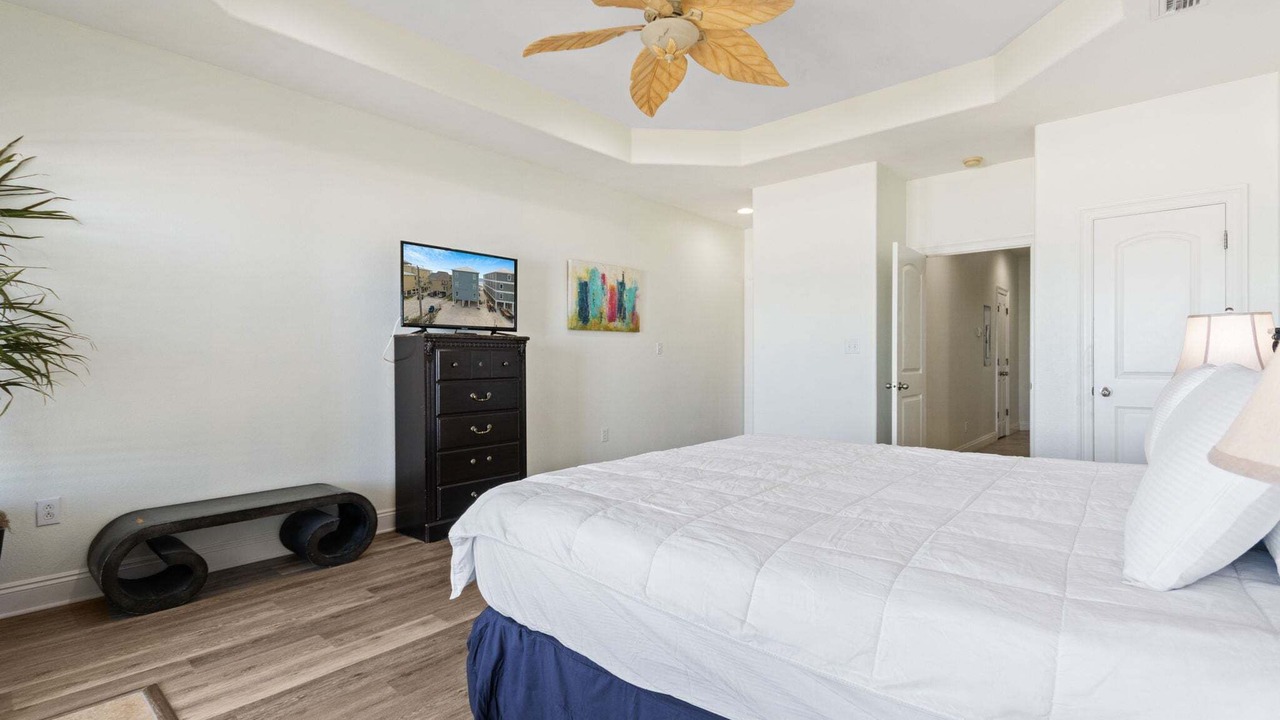 Photo of Bedroom in Gulf Shores