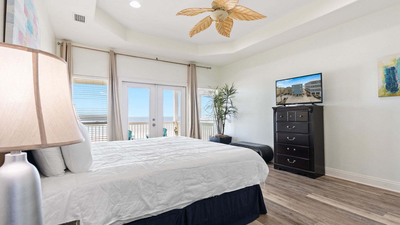 Photo of Bedroom in Gulf Shores