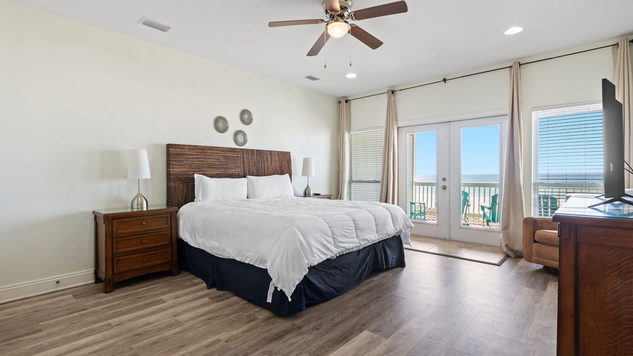Photo of Bedroom in Gulf Shores