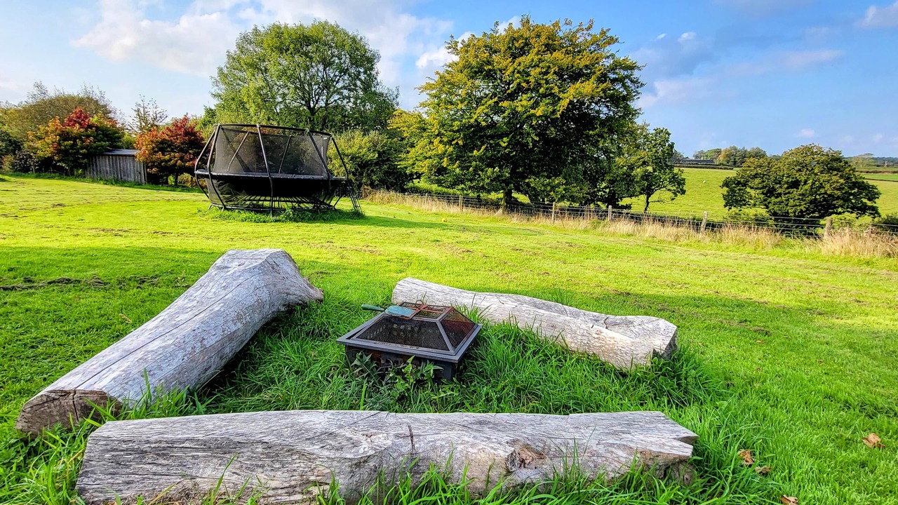 Photo of Others in High Bickington