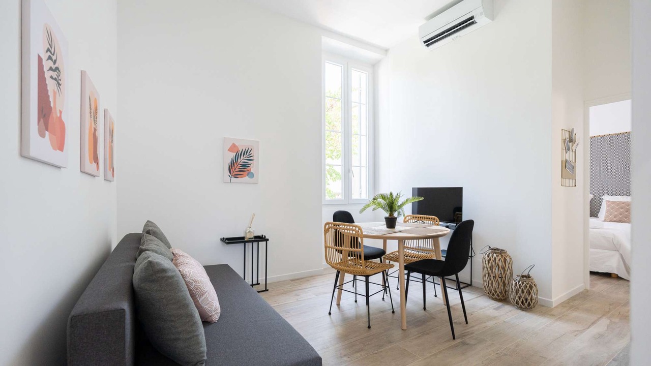 Photo of Livingroom in Mazargues