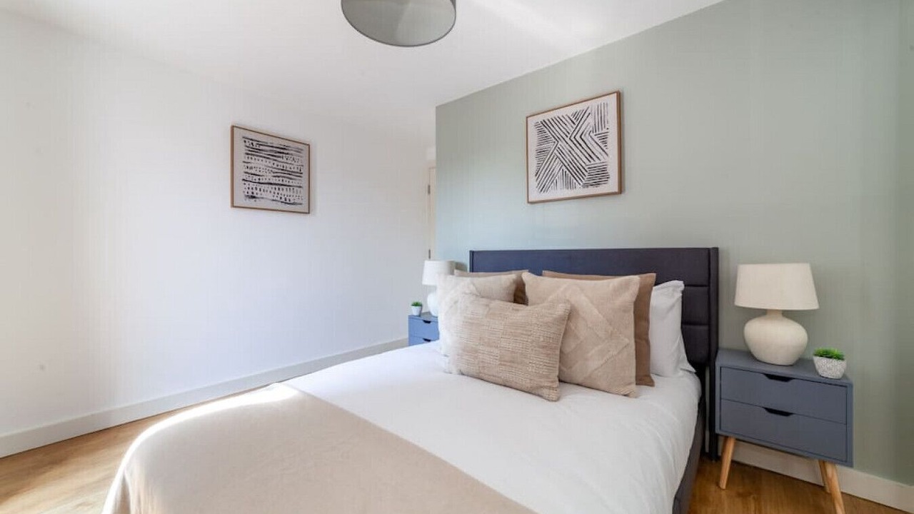 Photo of Bedroom in Collier's Wood