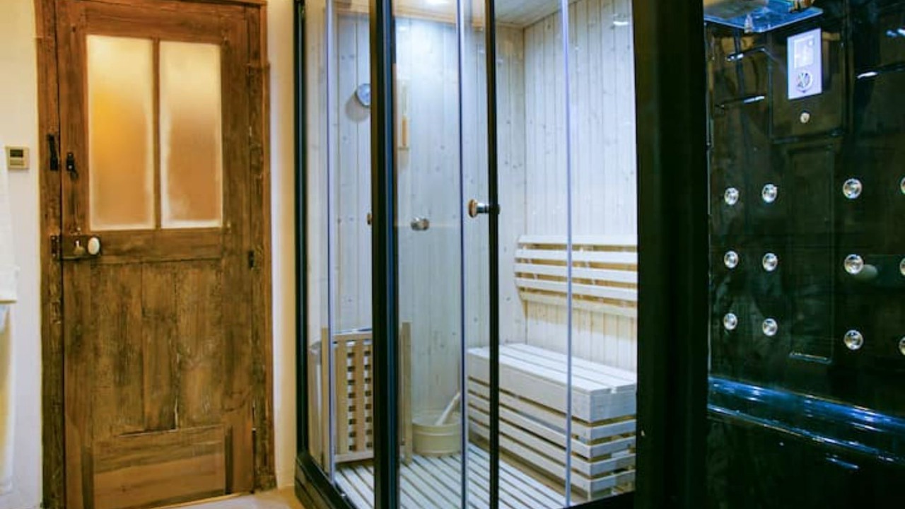 Photo of Others in Croze