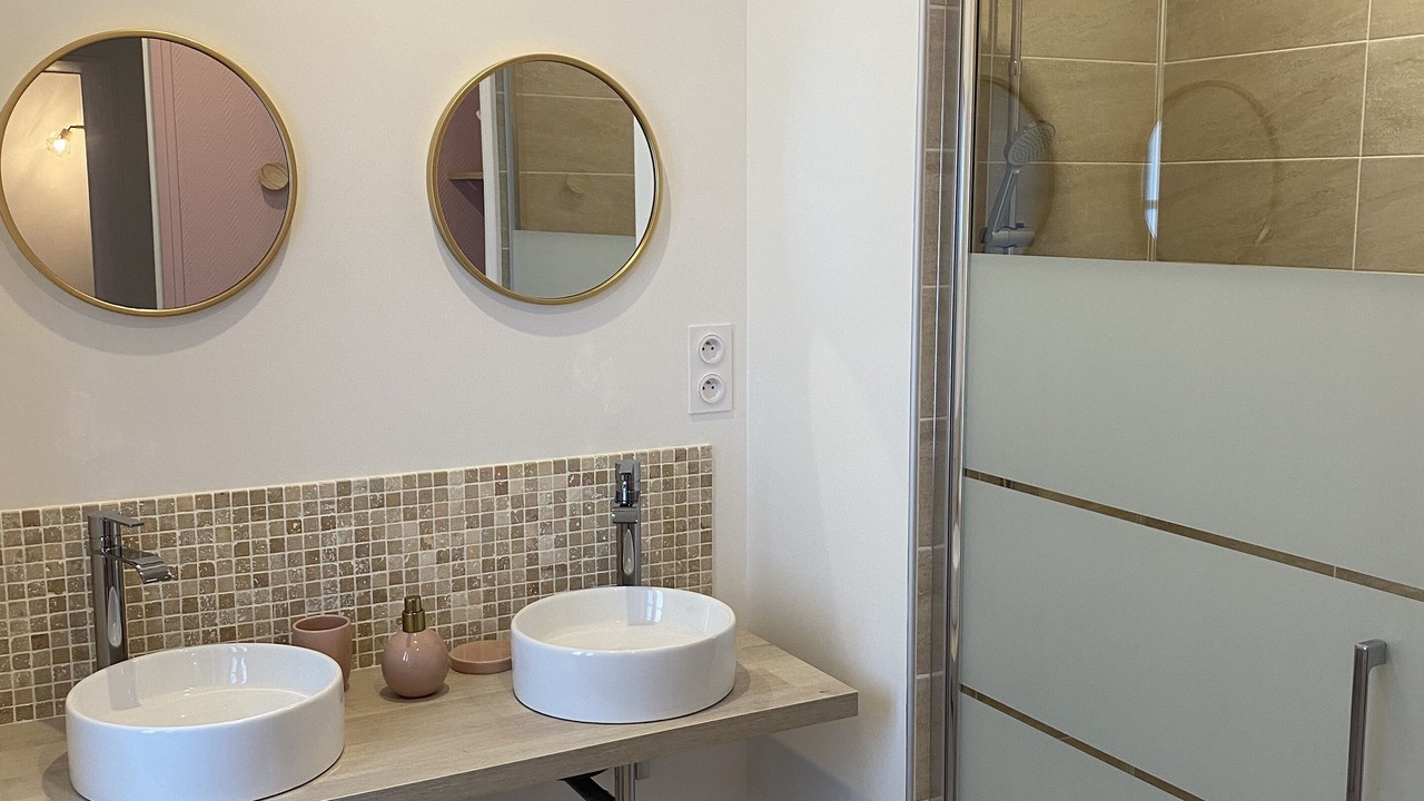 Photo of Bathroom in Balleroy