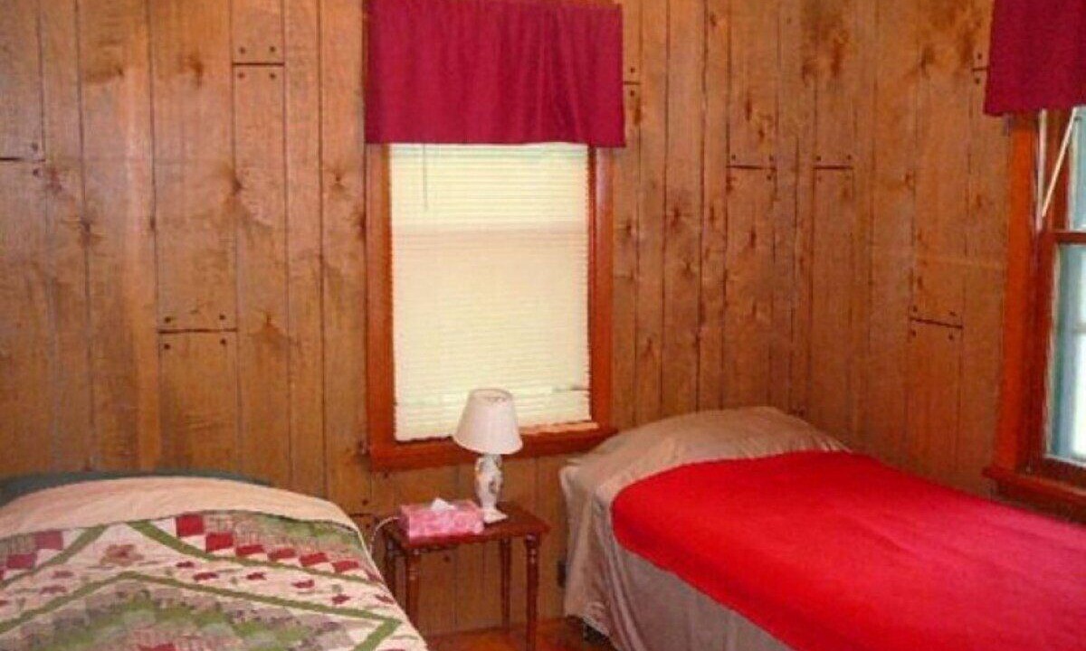 Photo of Bedroom in Butternut