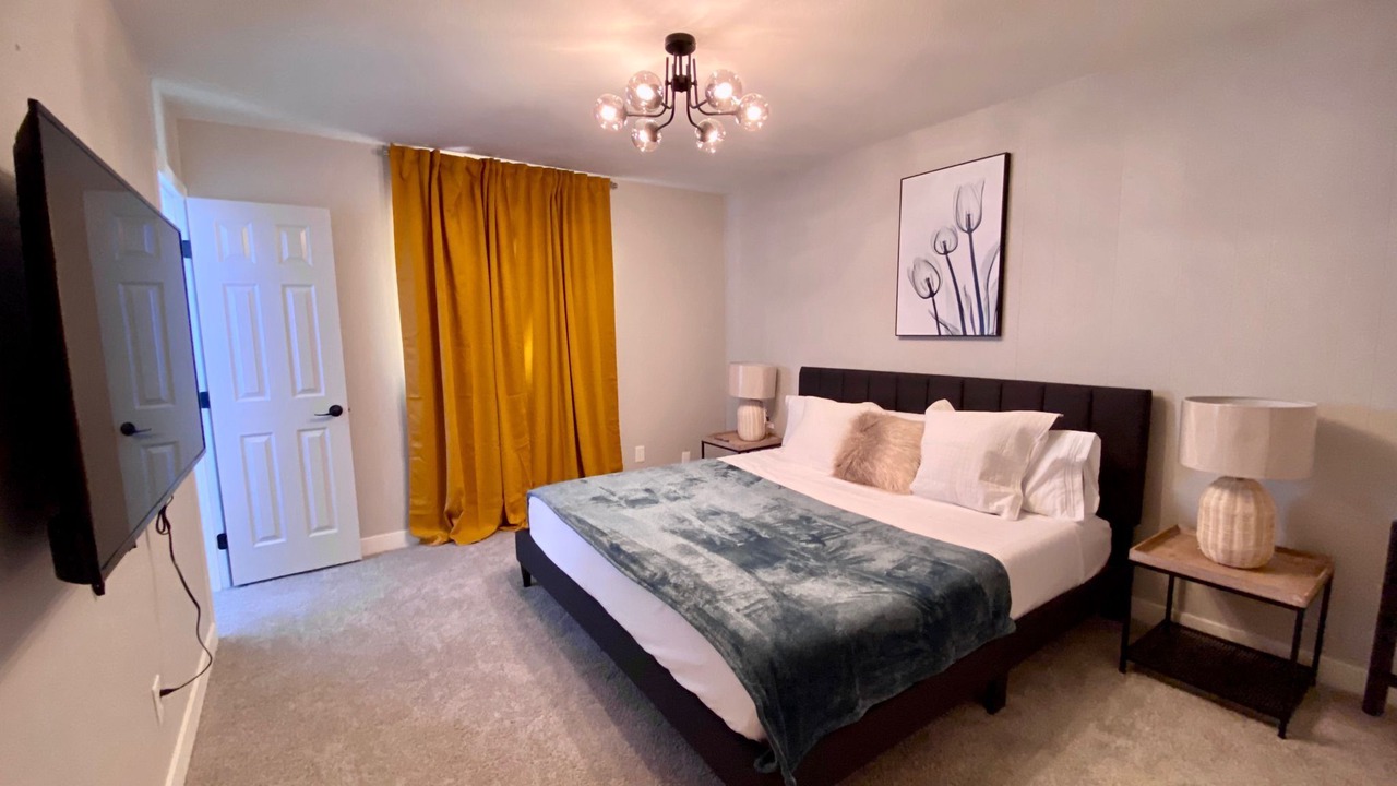 Photo of Bedroom in Cox Heights