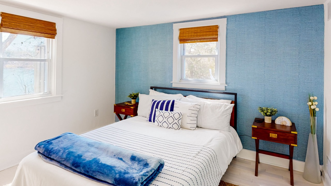 Photo of Bedroom in Cataumet