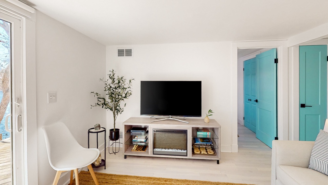 Photo of Livingroom in Cataumet