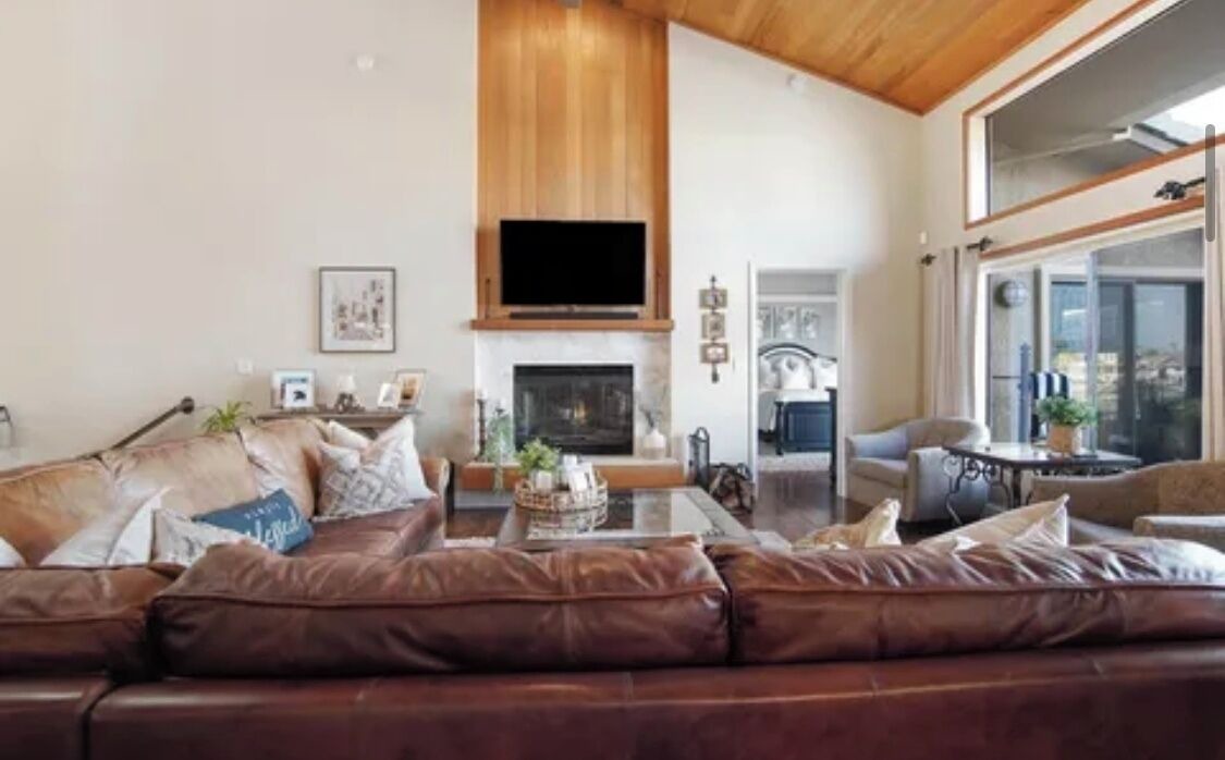 Photo of Livingroom in Discovery Bay