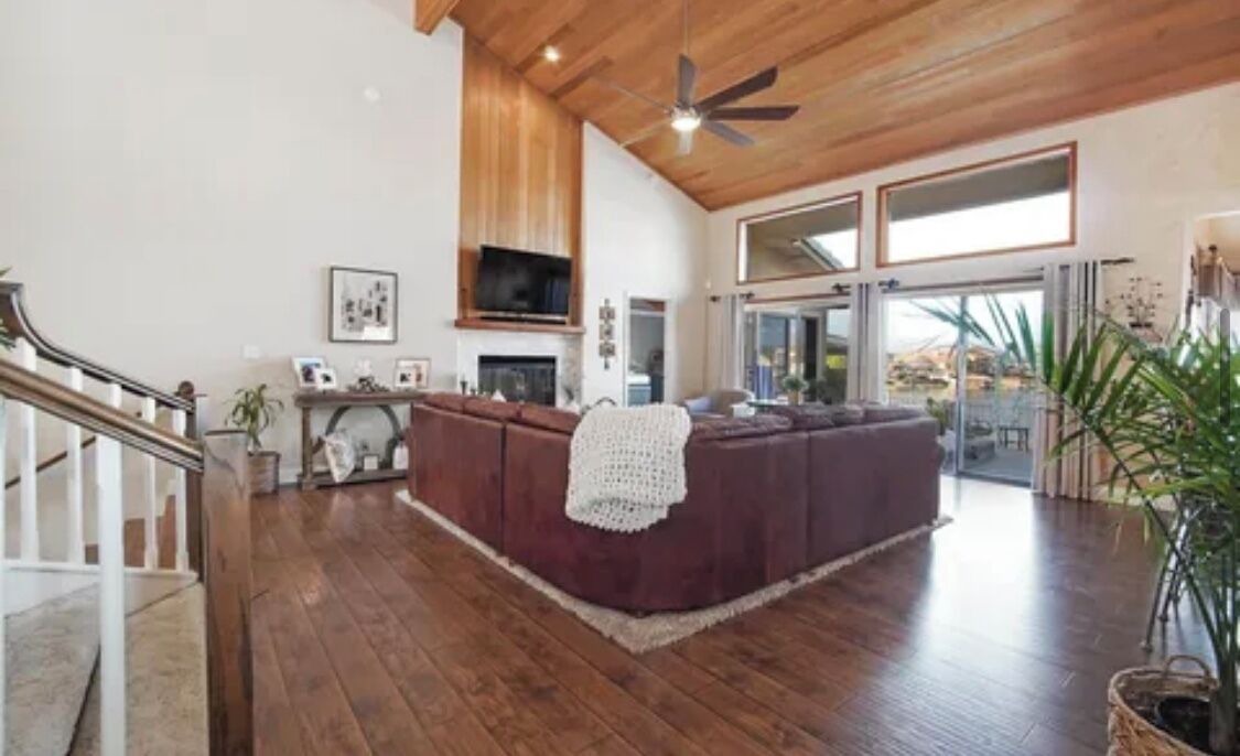 Photo of Livingroom in Discovery Bay