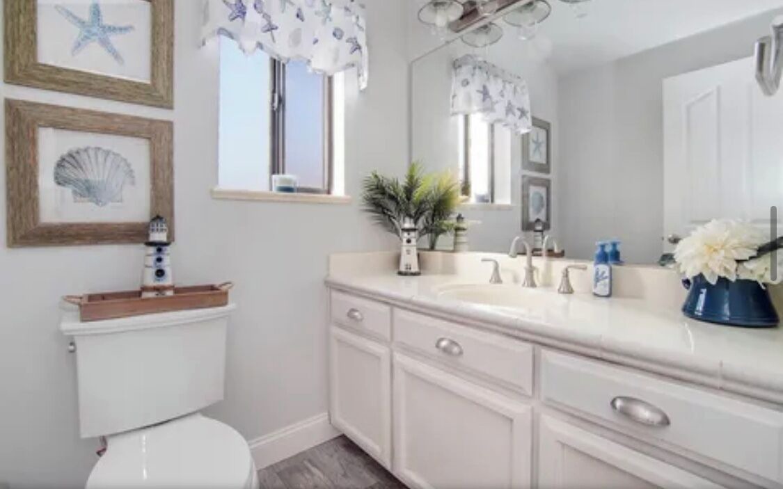 Photo of Bathroom in Discovery Bay