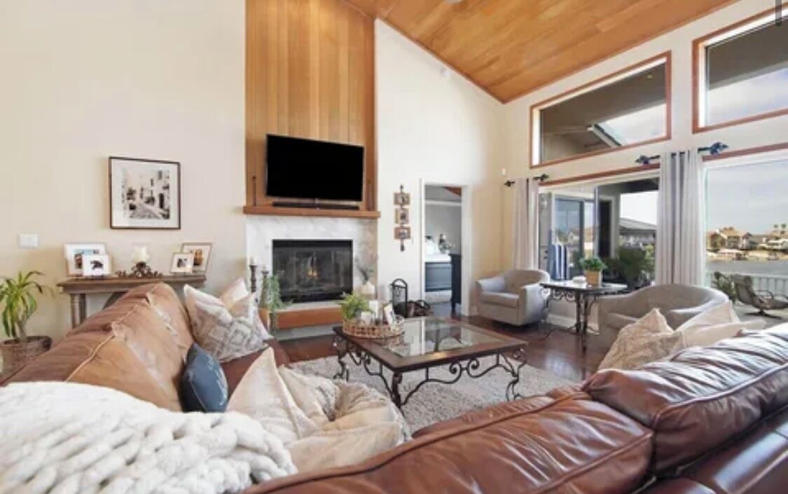 Photo of Livingroom in Discovery Bay